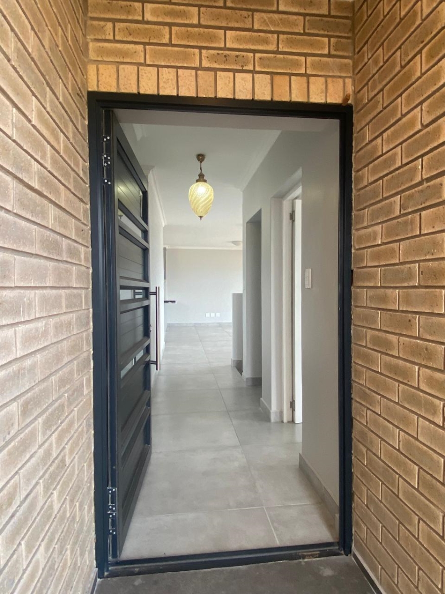 5 Bedroom Property for Sale in Dana Bay Western Cape